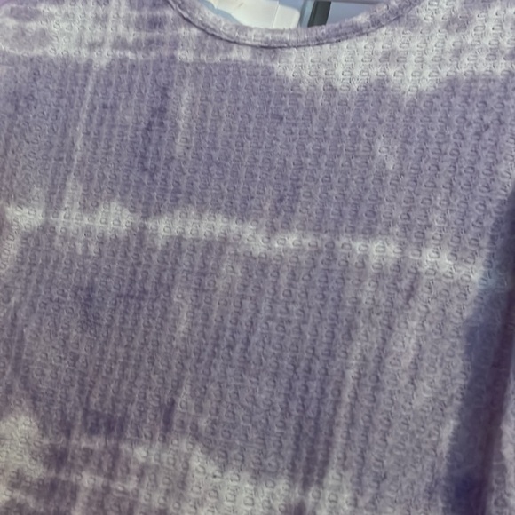 Cute tie dye purple light weight sweater size 4 - Picture 2 of 4